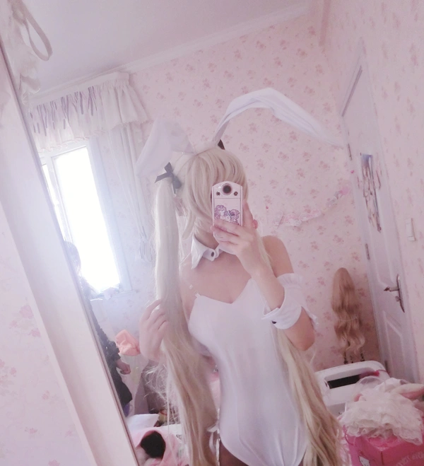 穹妹兔女郎 - 双马尾少女赛高酱